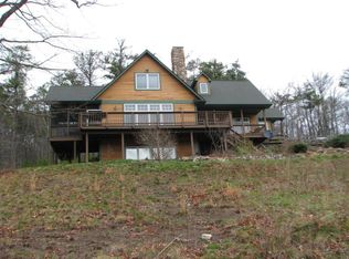 438 Waltons Mountain Rd, New Castle, VA 24127