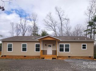 212 Walnut Branch Rd, Weaverville, NC 28787