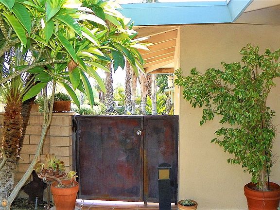 3rd image of 577 N Calle Marcus
