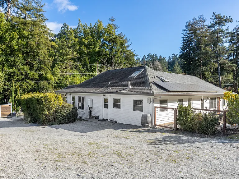 1451 Branciforte Dr — Photo 43