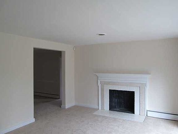 2nd image of 902 Turnbull Ave