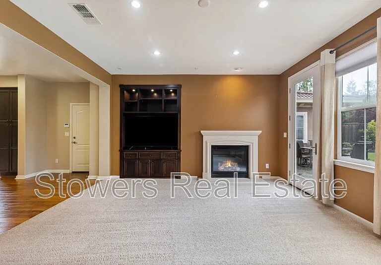 2512 Piccadilly Cir — Photo 19