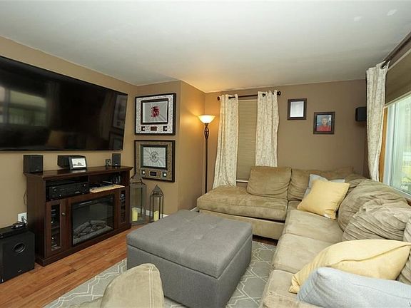 5th image of 61 Remington Pl