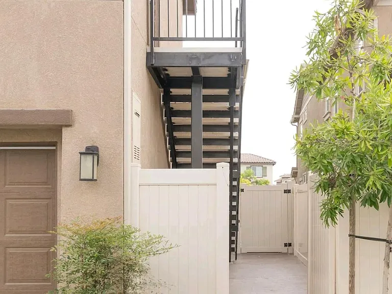 520 Nile River Dr #2 — Photo 9