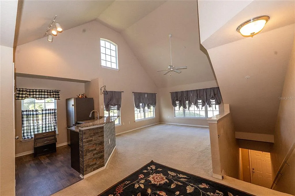 3 bed, 2.0 bath, 1499 sqft, $2,000 — Photo 4