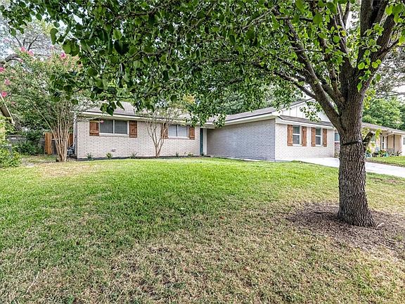 2nd image of 3413 Lisbon Dr