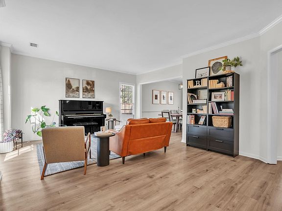 2nd image of 417 Roberts Rd