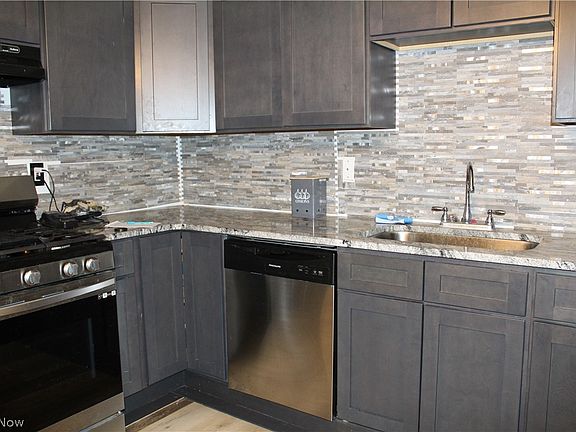 2nd image of 1258 Hawthorne Ave SW