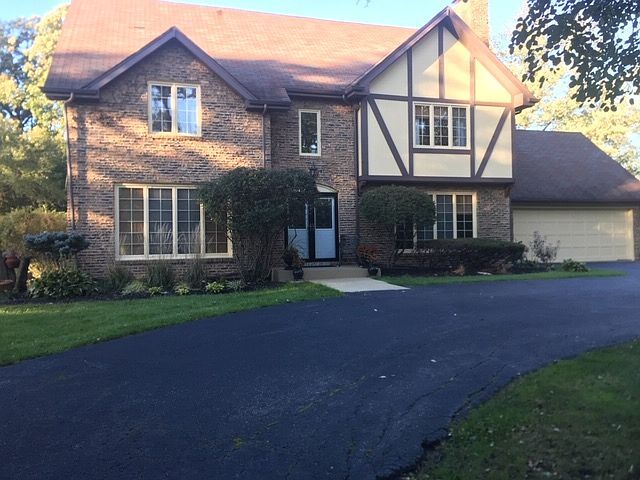 1st image of 2519 Oakwood Dr