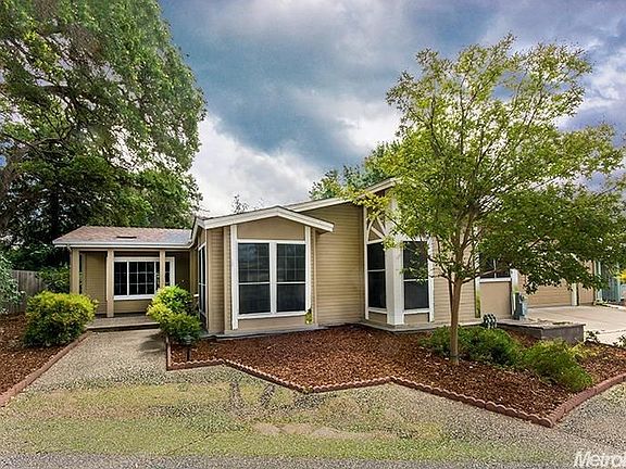 2nd image of 7101 Daisy Ln #2710