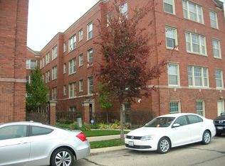 612-22 W Harrison St #1N, Oak Park, IL 60304