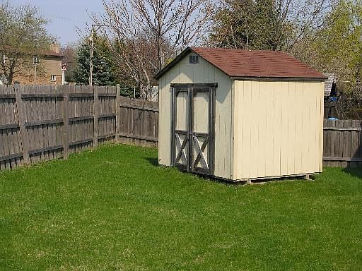 4th image of 689 Beechwood Dr