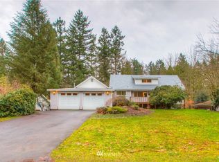 15562 207th Pl SE, Renton, WA 98059