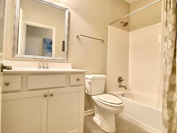 5th image of 5840 Yellowfin Ln