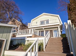 12276 Windsor Beach Dr, Fenton, MI 48430