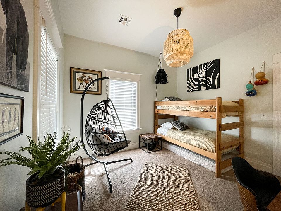 1st image of 3858 Redwood Dr #1B-1BA-160SQFT