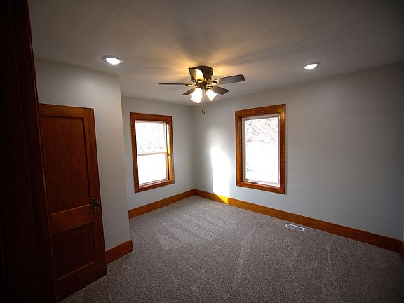 4th image of 1405 W 6th St