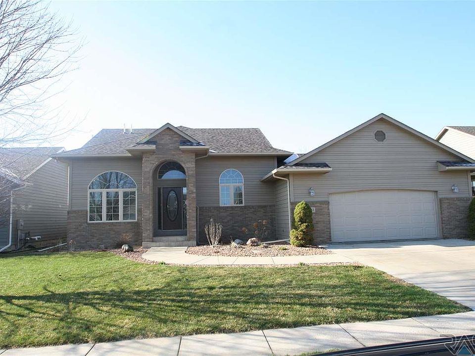 1st image of 3105 W Rose Crest Dr