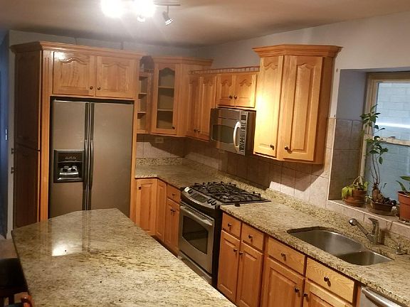 2nd image of 3018 N Gresham Ave