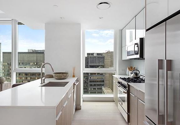 5th image of 242 W 53rd St APT 46D