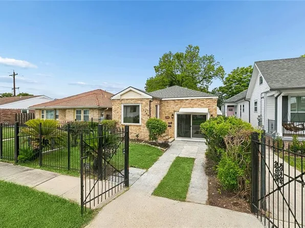 1713 Pleasure St, New Orleans, LA 70122