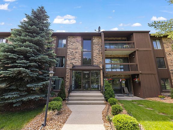 2nd image of 7505 175th St Unit 124