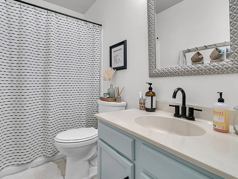 2045 Arundel Pl — Photo 33