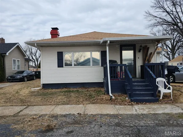 629 N 3rd St, Dupo, IL 62239