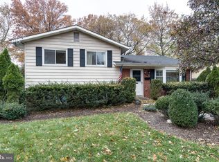 807 Harrington Rd, Rockville, MD 20852