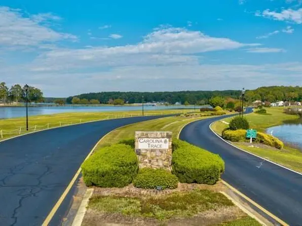 2044 Treetop Cir #2044, Sanford, NC 27332