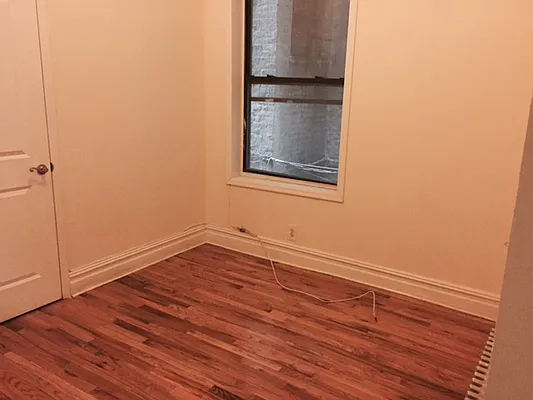 Rented by Premier Metro Realty Corp | media 17