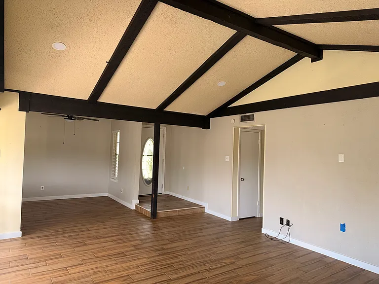 726 Ravencroft Dr — Photo 14