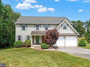 1210 S Pleasant Ave, Dallastown, PA 17313