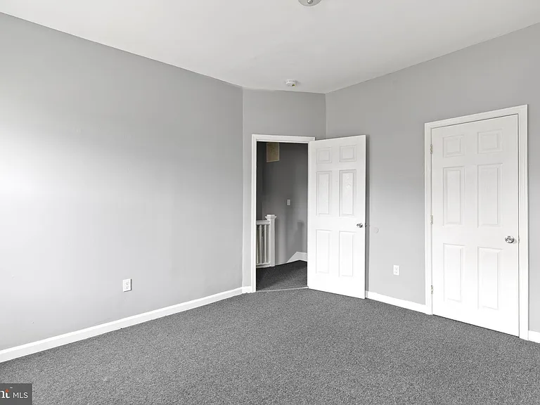 1209 Dukeland St — Photo 9