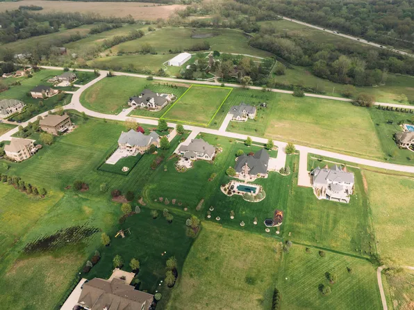 18425 S Pineprairie Dr, Mokena, IL 60448