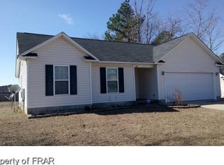 391 Sandstone Dr, Raeford, NC 28376