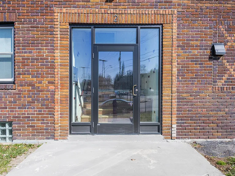 2 Irvington Rd #6 — Photo 3