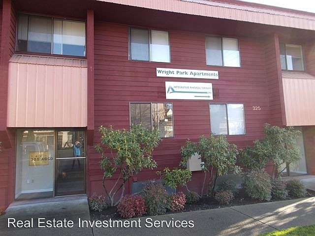 1st image of 325 Tacoma Ave S