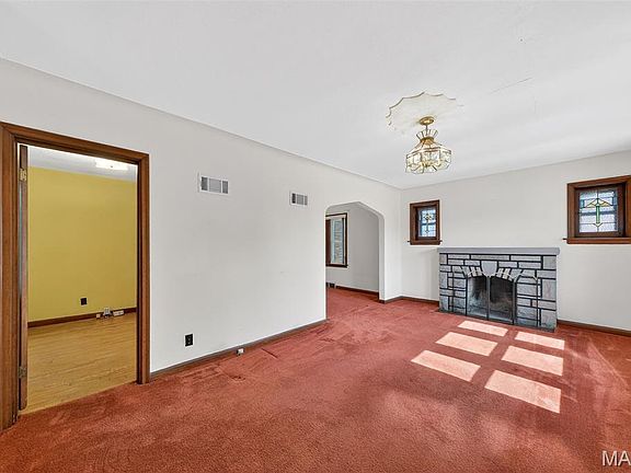 4th image of 6923 Hillsland Ave