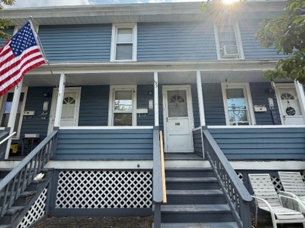 195 Forest St #1