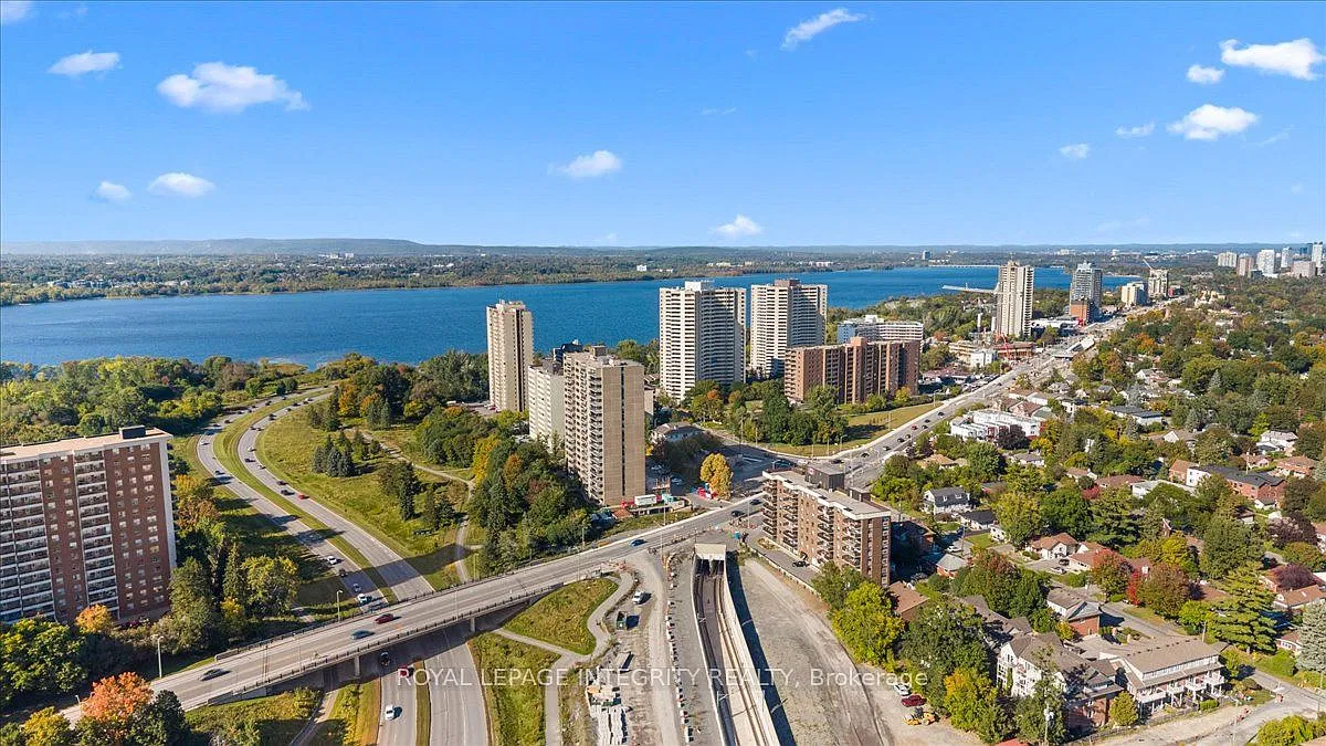 2 bed, $2,500 — Photo 1
