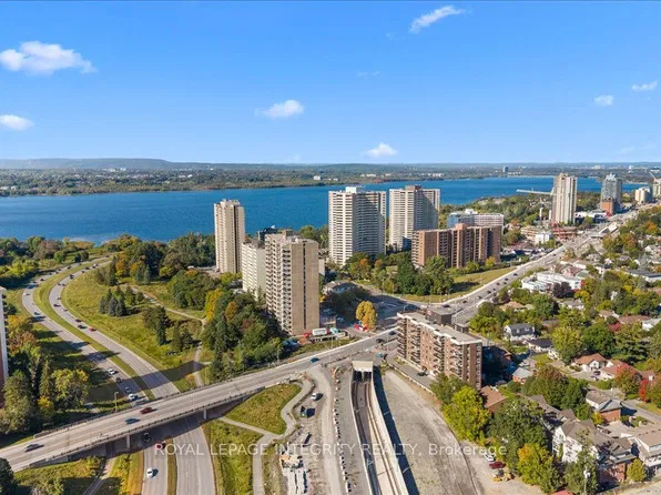 1190 Richmond Rd #703, Ottawa, ON K2B 8J3