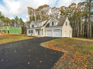 8 Washburn Farm Ln UNIT 2, Kittery, ME 03905