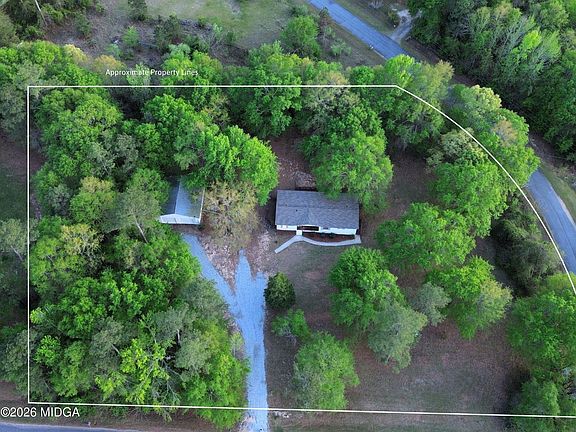 3rd image of 126 Randy Dr