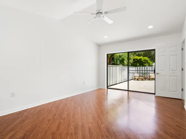 1437 Captains Walk #21a, Fort Pierce, FL 34950