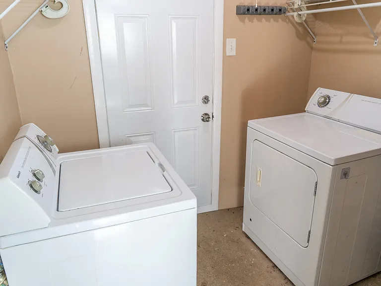517 N Atlanta St — Photo 17