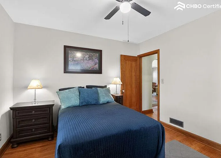 Back bedroom (main floor)