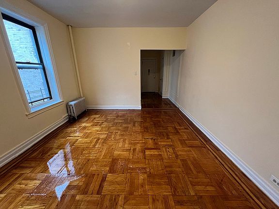 3rd image of 4260 Broadway #5F