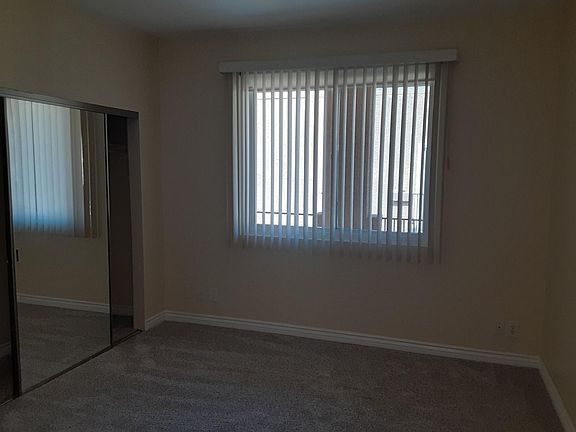 5th image of 3745 Bagley Ave #206