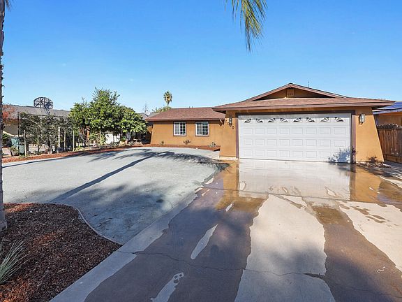 3rd image of 2020 W Vine Avenue